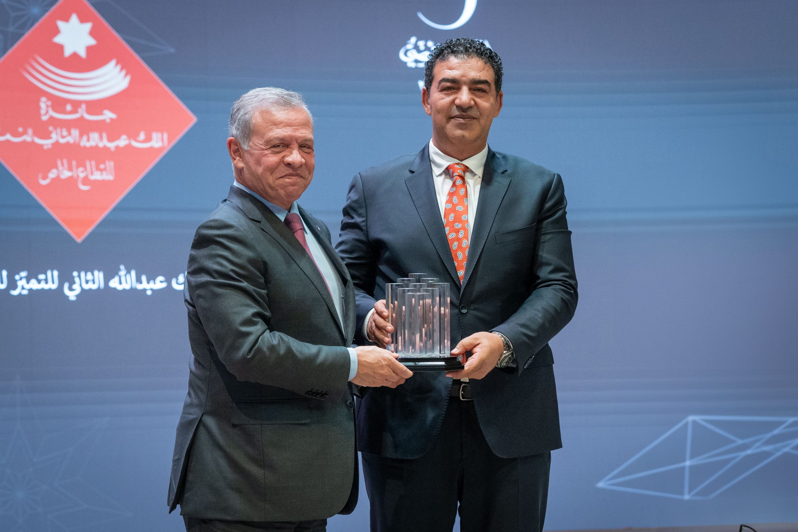 <p></noscript><strong>Honoring Excellence</strong><br />
<strong>Proud Recipient of the King Abdullah II Award for Excellence</strong></p>
<p>The King Abdullah II Award for Excellence, established in 1999, is Jordan’s top recognition for quality and innovation in the private sector.<br />
Abu Odeh Bros. Company is proud to be a recipient of this prestigious award, reflecting on its commitment to delivering excellence and quality and for its active role in supporting the national economy and developing the private sector in the Hashemite Kingdom of Jordan.</p>
-image